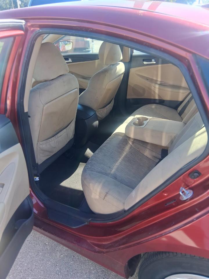 Hyundai Sonata 4dr Sdn 2.4L Auto GLS PZEV 2012