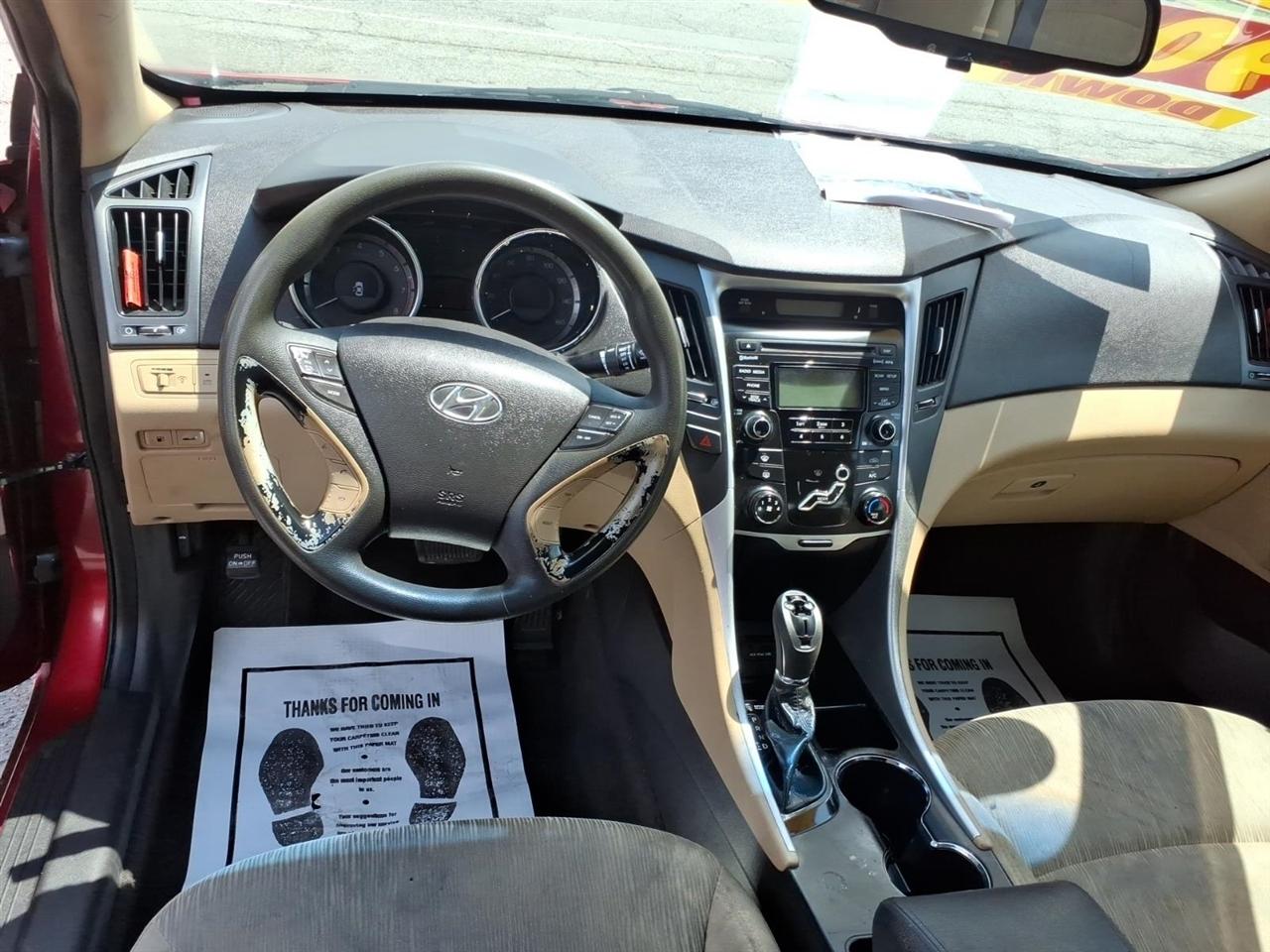 Hyundai Sonata 2.4L GLS 2012