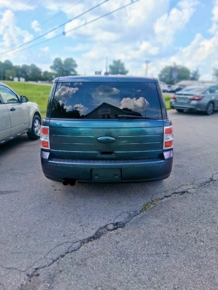 Ford Flex 4dr SE FWD 2010
