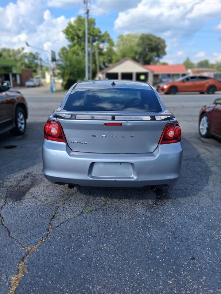 Dodge Avenger 4dr Sdn SE 2014