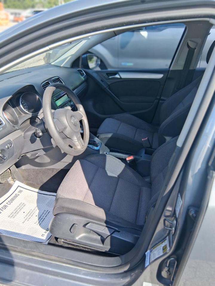 Volkswagen Golf 4dr HB Auto 2011