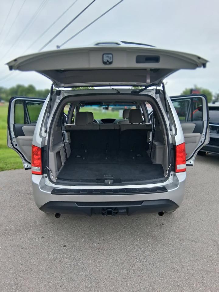 Honda Pilot 2WD 4dr LX 2012