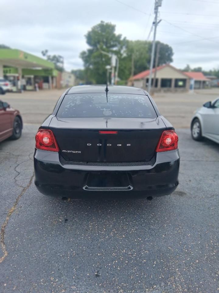 Dodge Avenger 4dr Sdn SE V6 2013