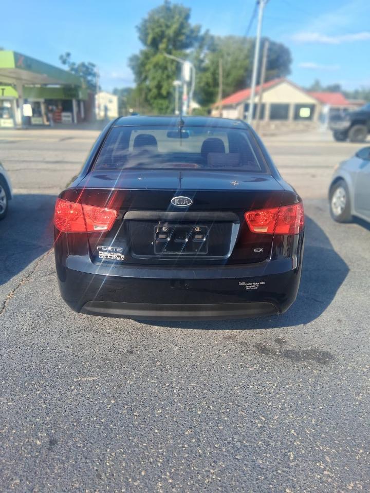Kia Forte 4dr Sdn Auto EX 2010