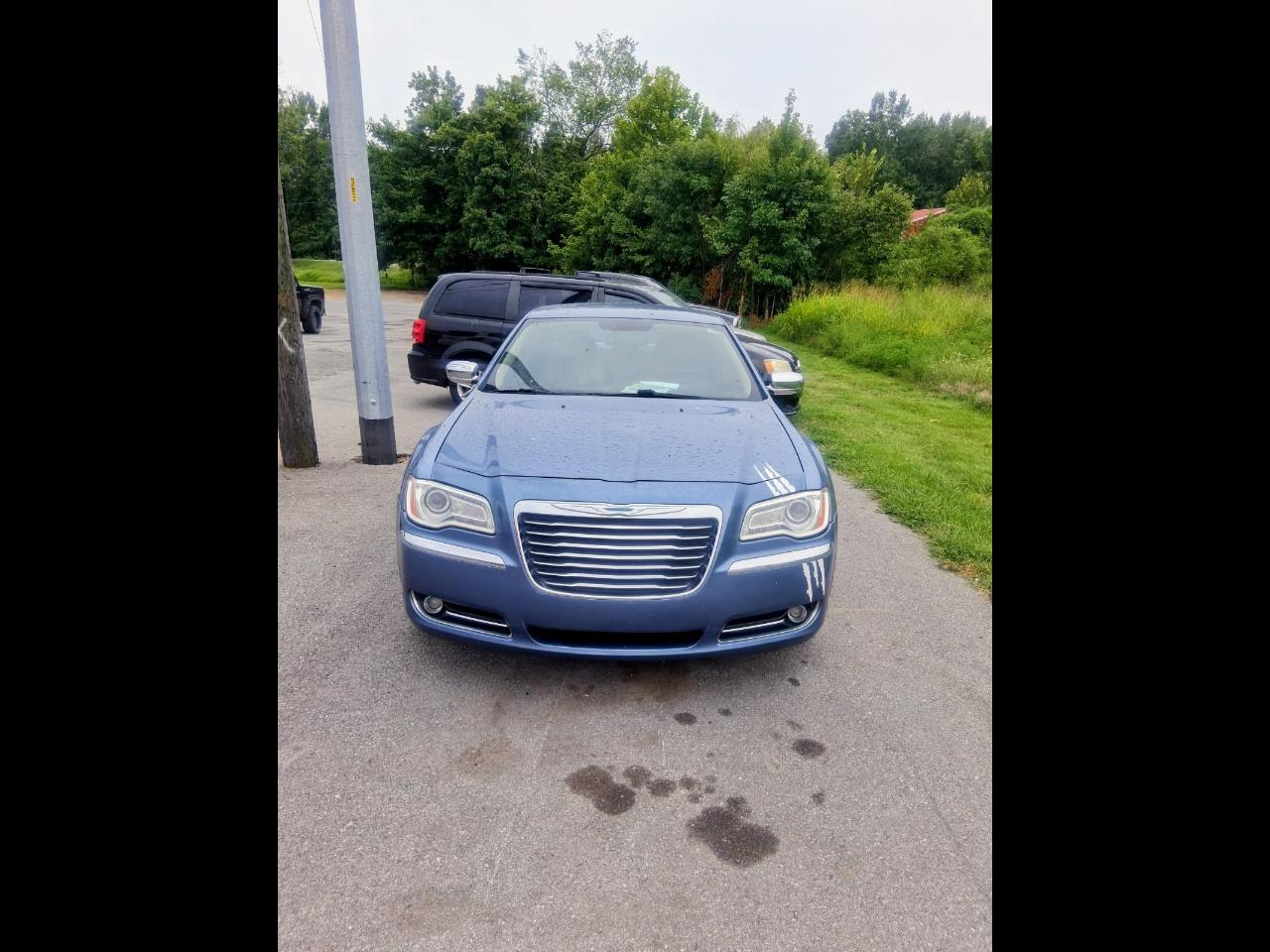 2011 Chrysler 300 4dr Sdn Limited RWD