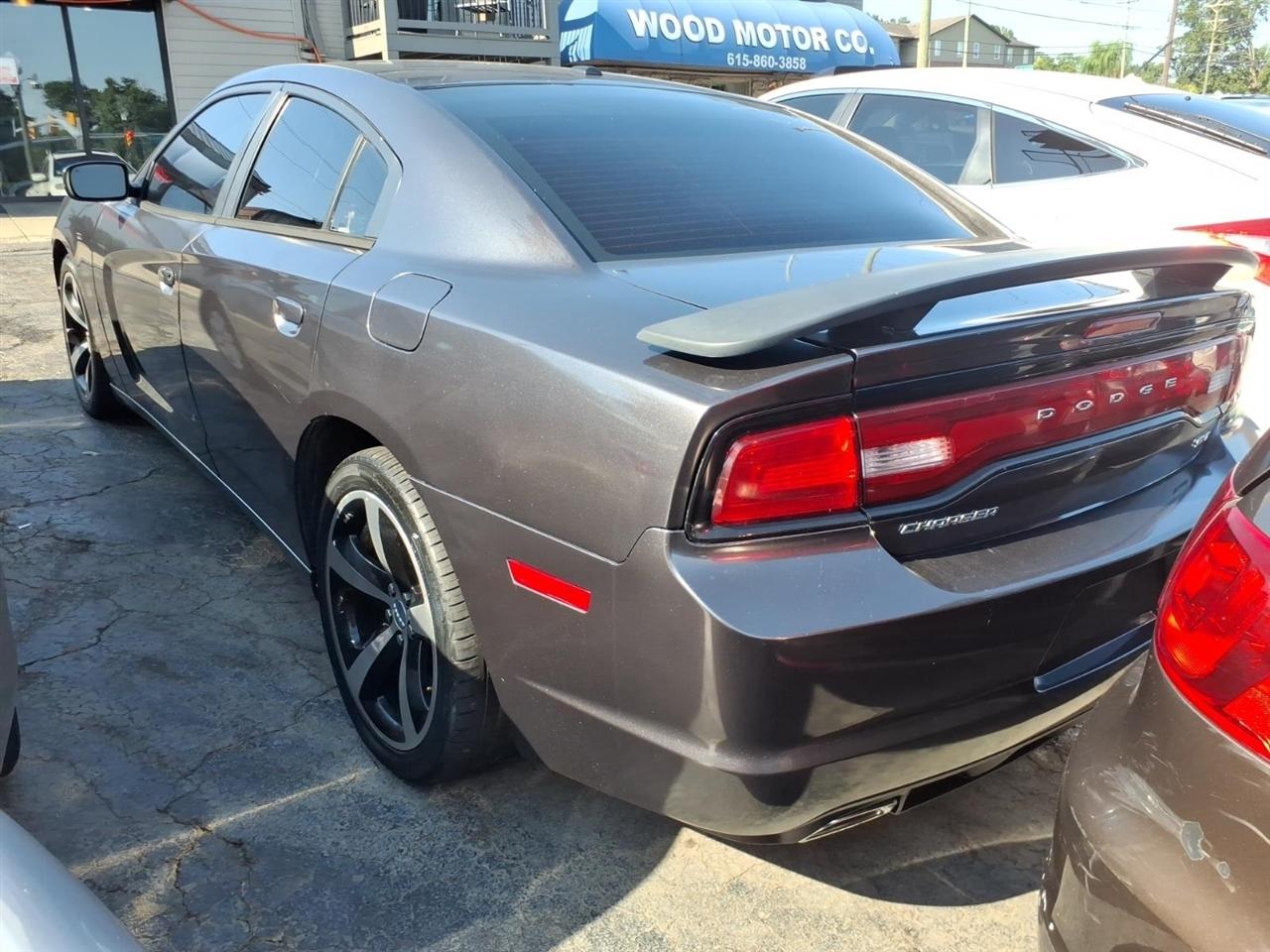 Dodge Charger 4dr Sdn SXT RWD 2014