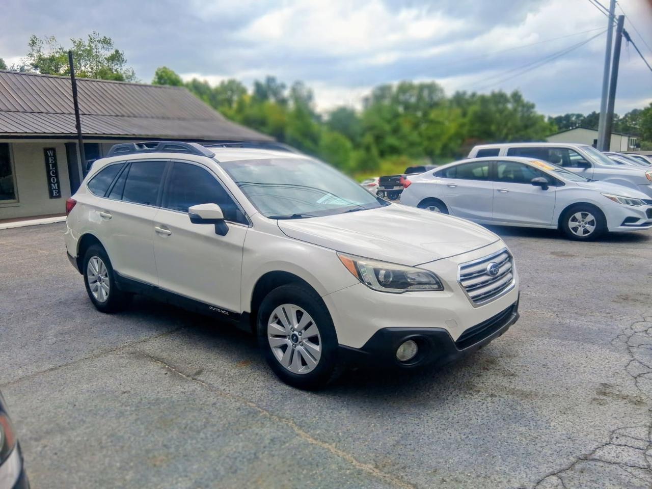 Subaru Outback 4dr Wgn 2.5i Premium PZEV 2016