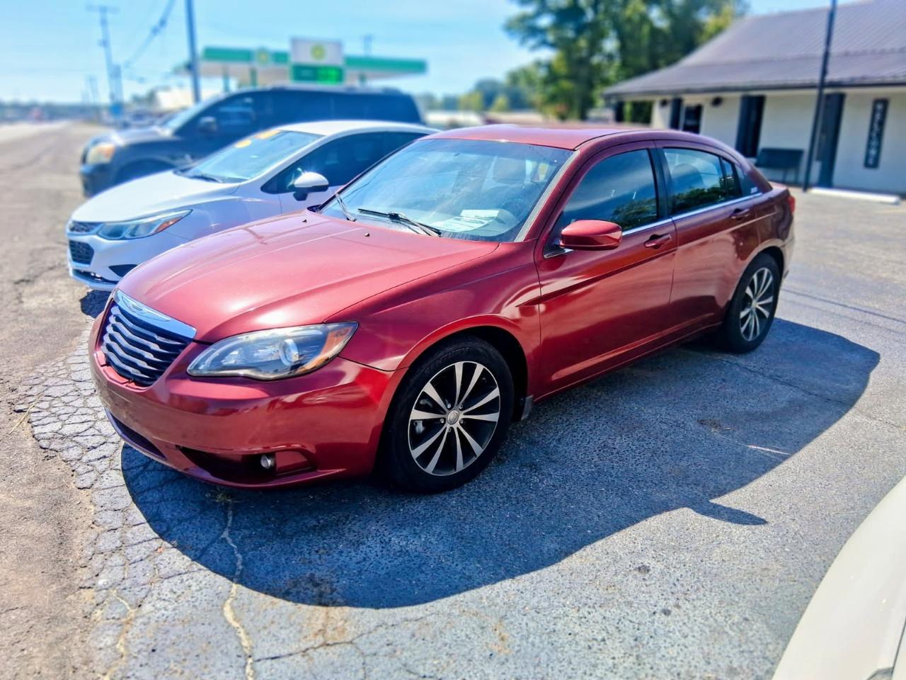 Chrysler 200 4dr Sdn Touring 2014