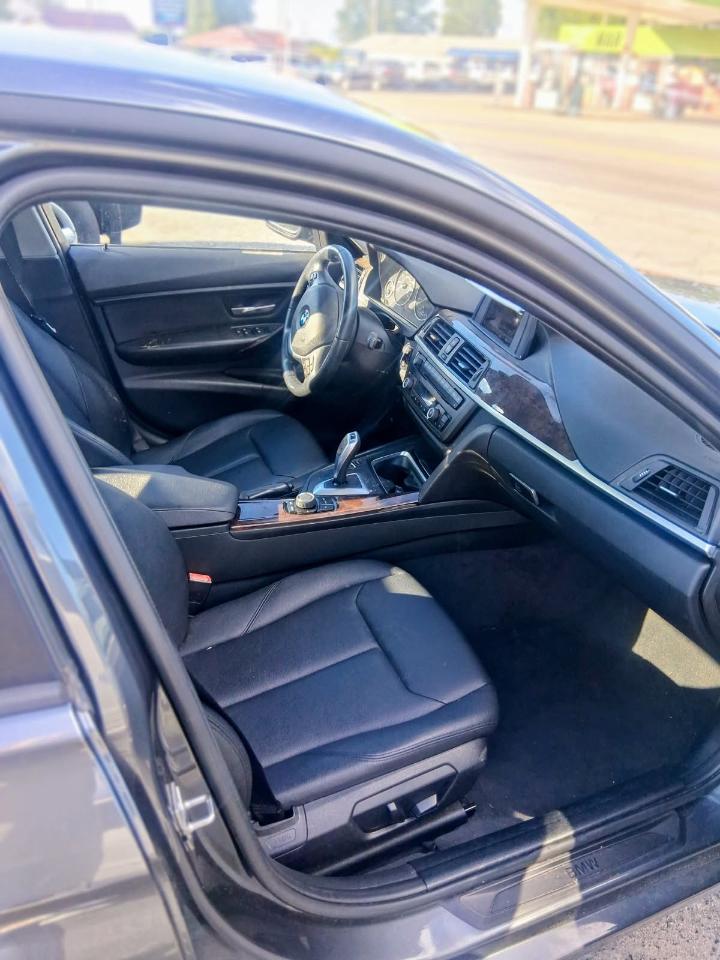 BMW 3 Series 4dr Sdn 328i RWD SULEV 2014
