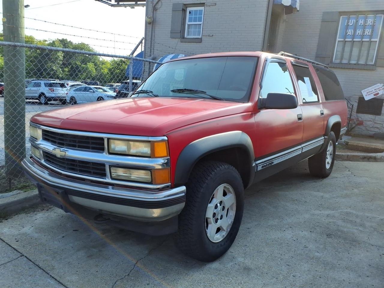 Chevrolet Suburban 1500 4WD LS 1995