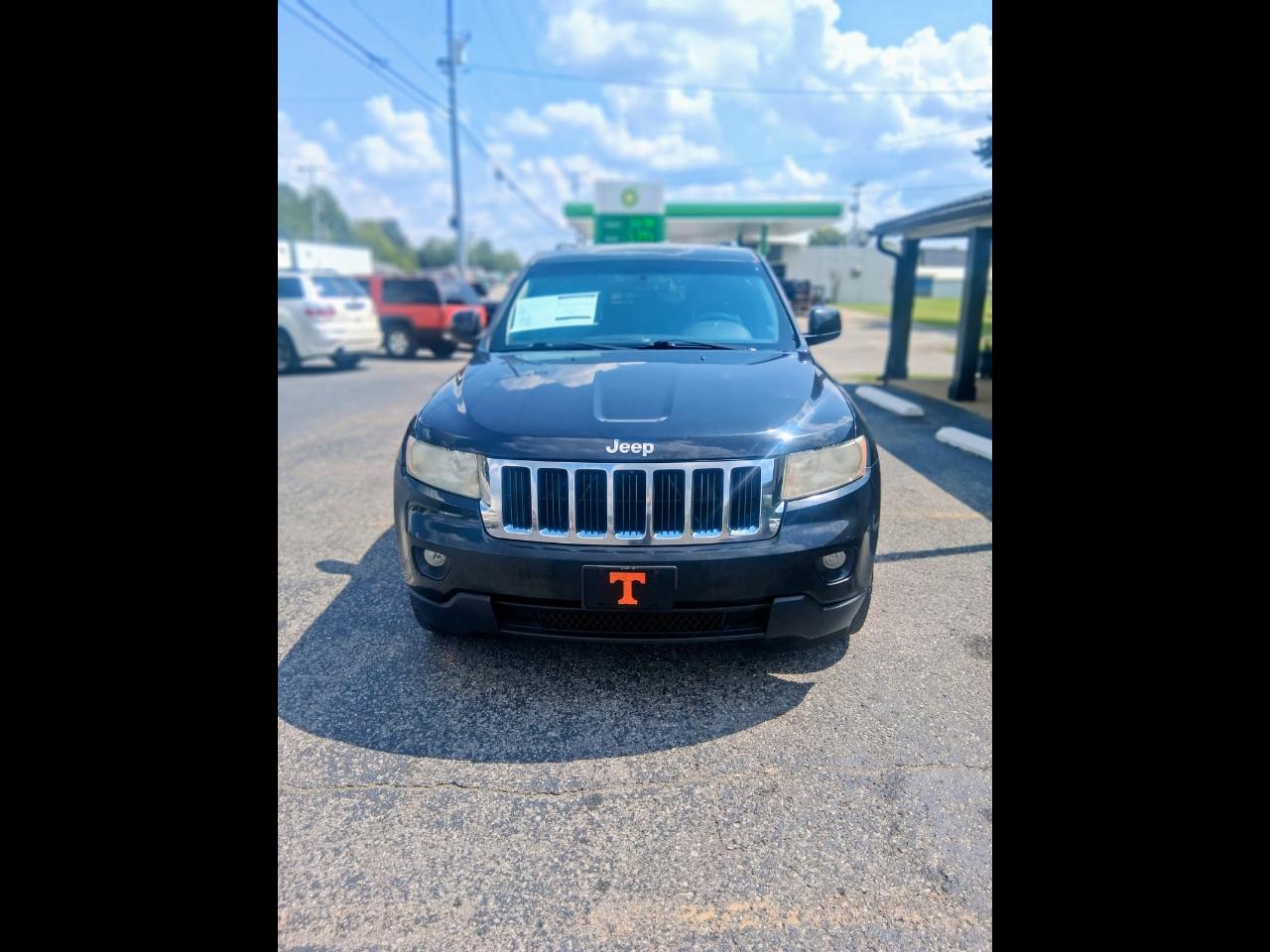 2013 Jeep Grand Cherokee 4WD 4dr Laredo