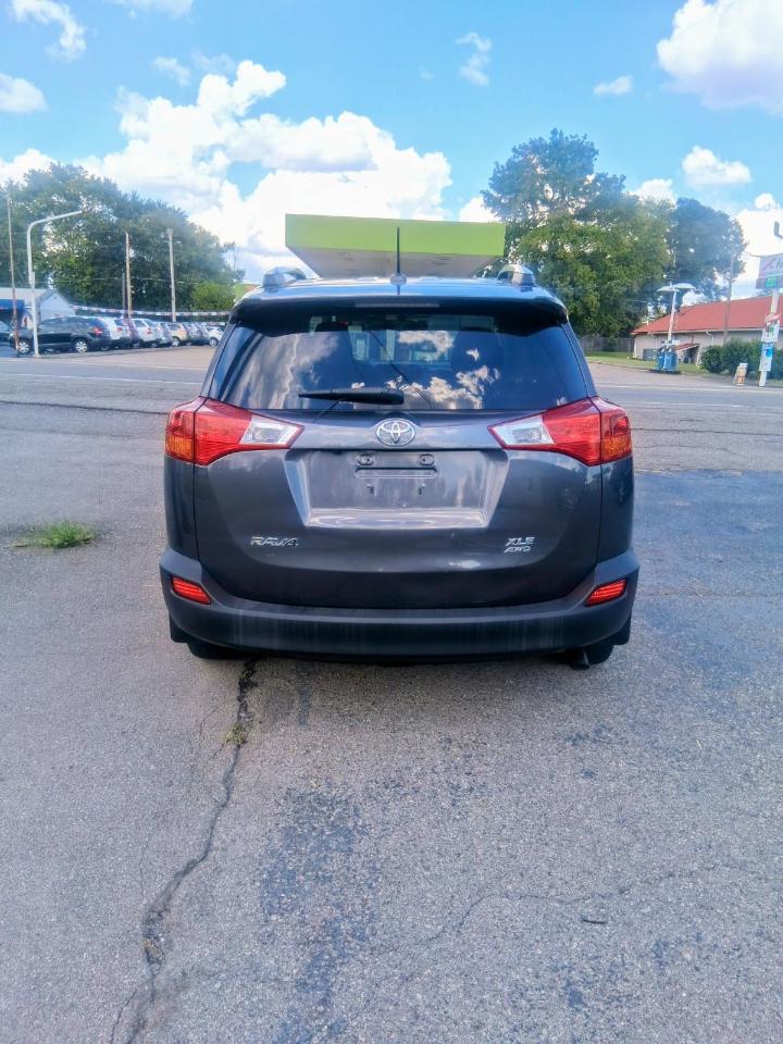 Toyota RAV4 AWD 4dr XLE (Natl) 2015