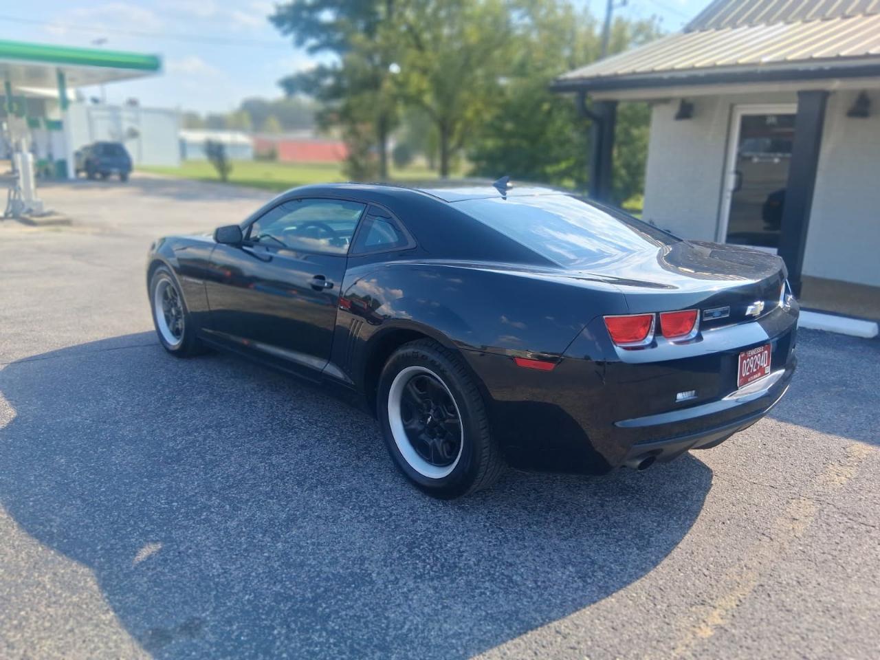 Chevrolet Camaro 2dr Cpe 2LS 2011