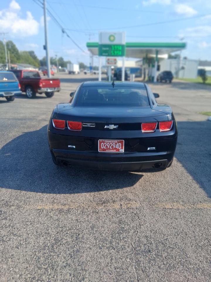 Chevrolet Camaro 2dr Cpe 2LS 2011