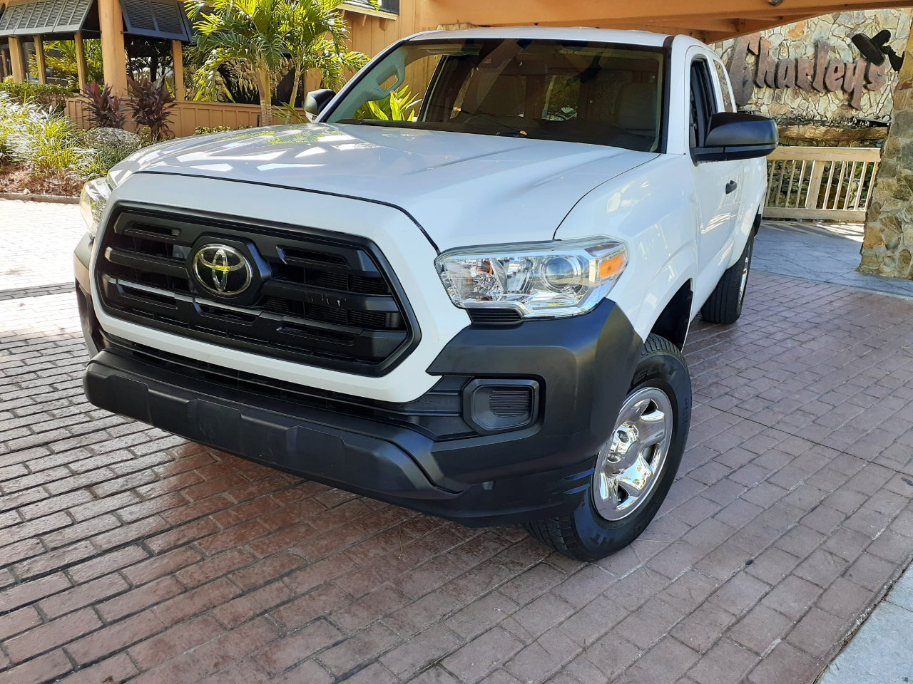 Toyota Tacoma SR5 Access Cab I4 6AT 2WD 2019