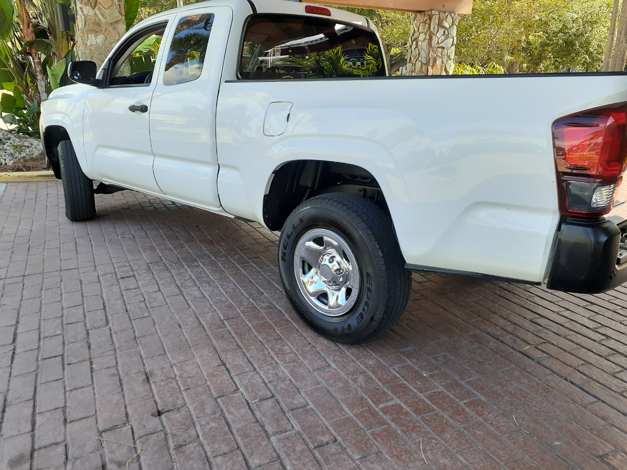 Toyota Tacoma SR5 Access Cab I4 6AT 2WD 2019