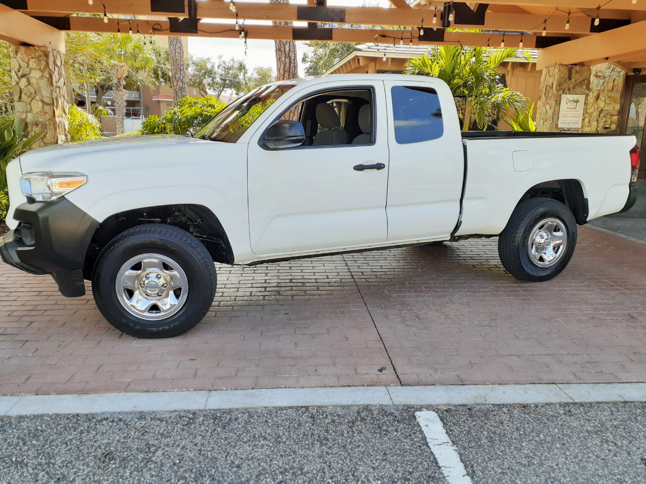 Toyota Tacoma SR5 Access Cab I4 6AT 2WD 2019