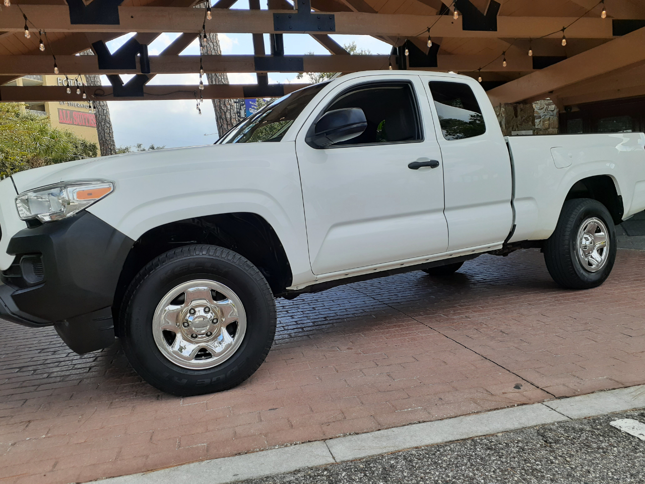 Toyota Tacoma SR5 Access Cab I4 6AT 2WD 2019