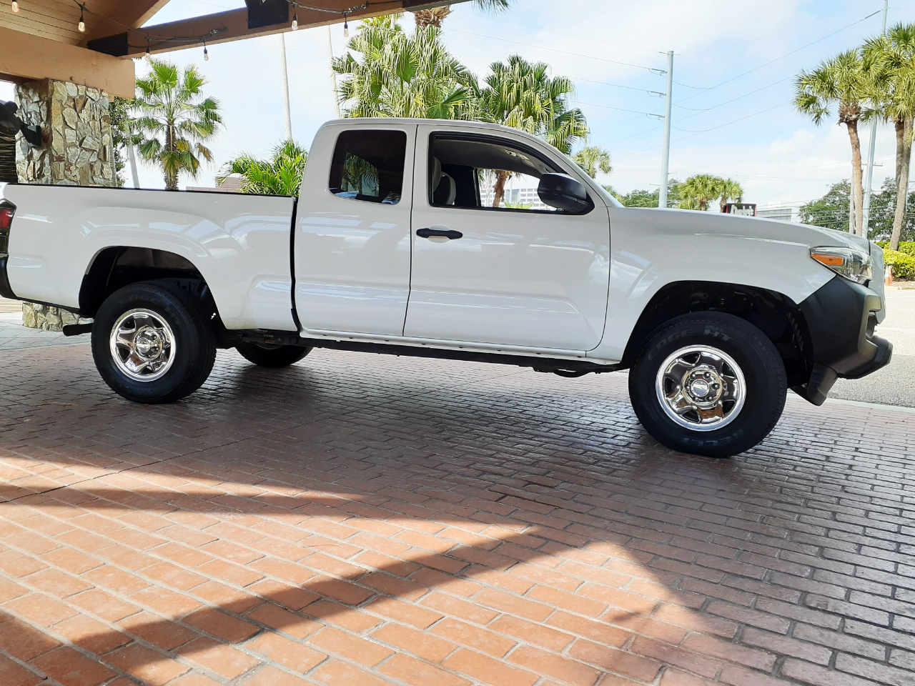 Toyota Tacoma SR5 Access Cab I4 6AT 2WD 2019