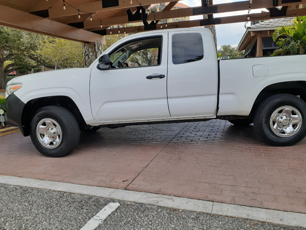 Toyota Tacoma SR5 Access Cab I4 6AT 2WD 2019