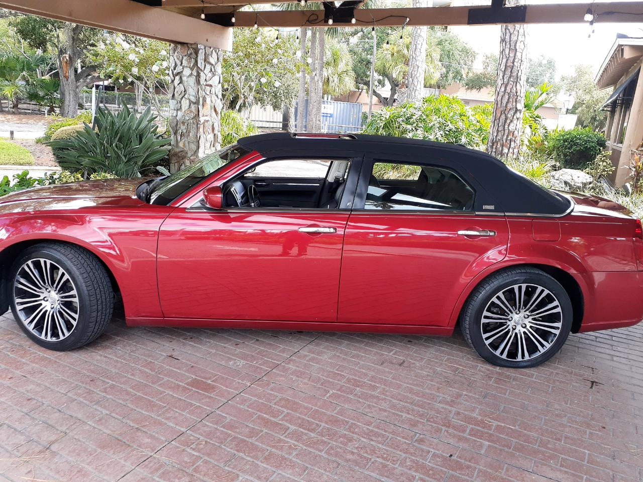 Chrysler 300 photo 13