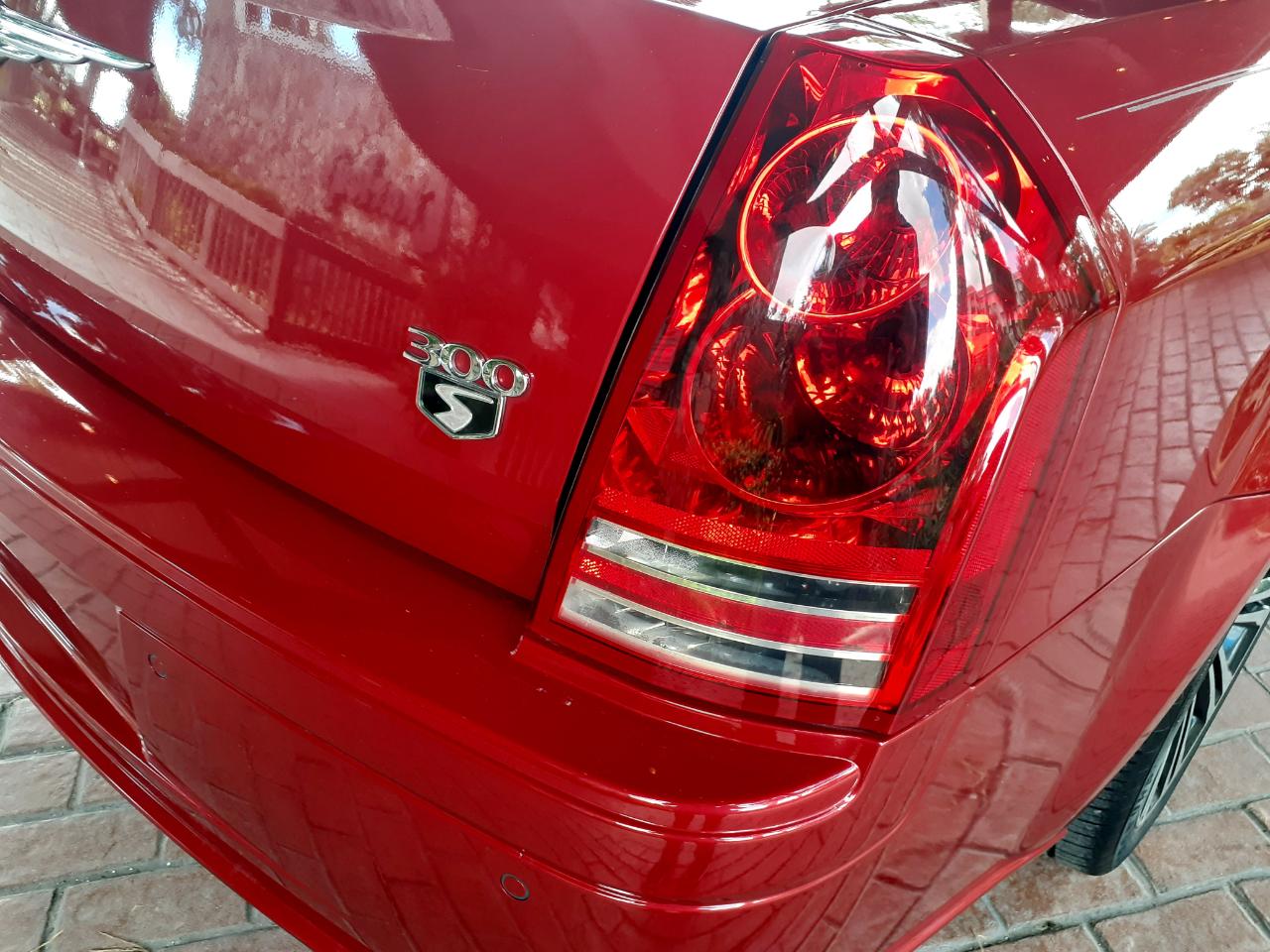 Chrysler 300 photo 25
