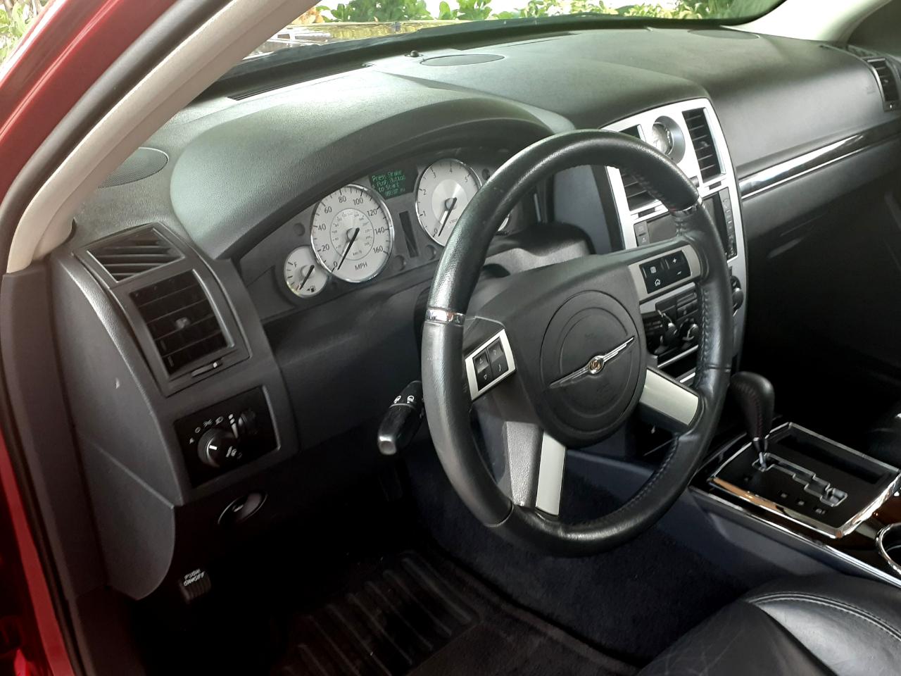 Chrysler 300 photo 53
