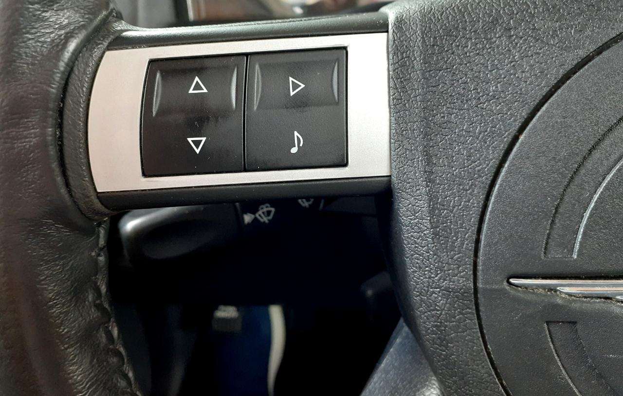 Chrysler 300 photo 58