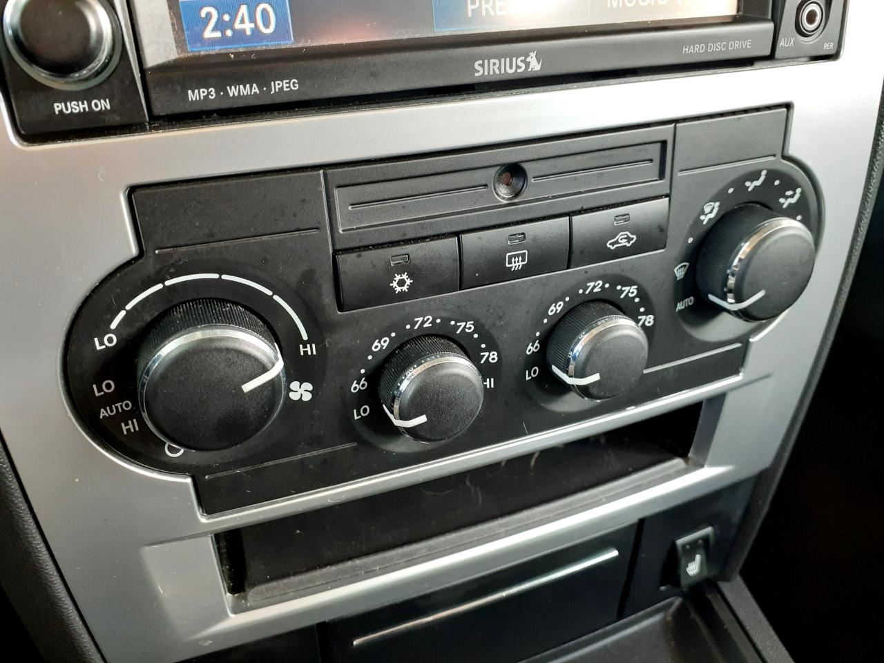 Chrysler 300 photo 65
