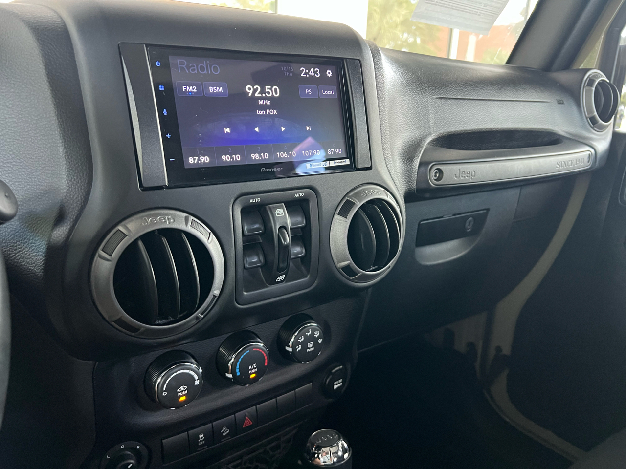 Jeep Wrangler Unlimited Sport S 4x4 2017 Jeep Wrangler Unlimited Sport S 4x4 2017