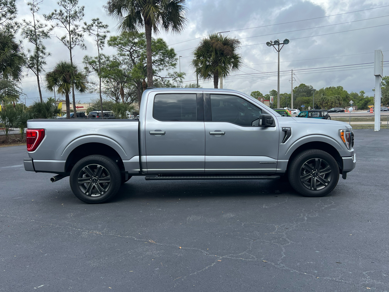 Ford F-150 XL SuperCrew 6.5-ft. Bed 4WD 2022