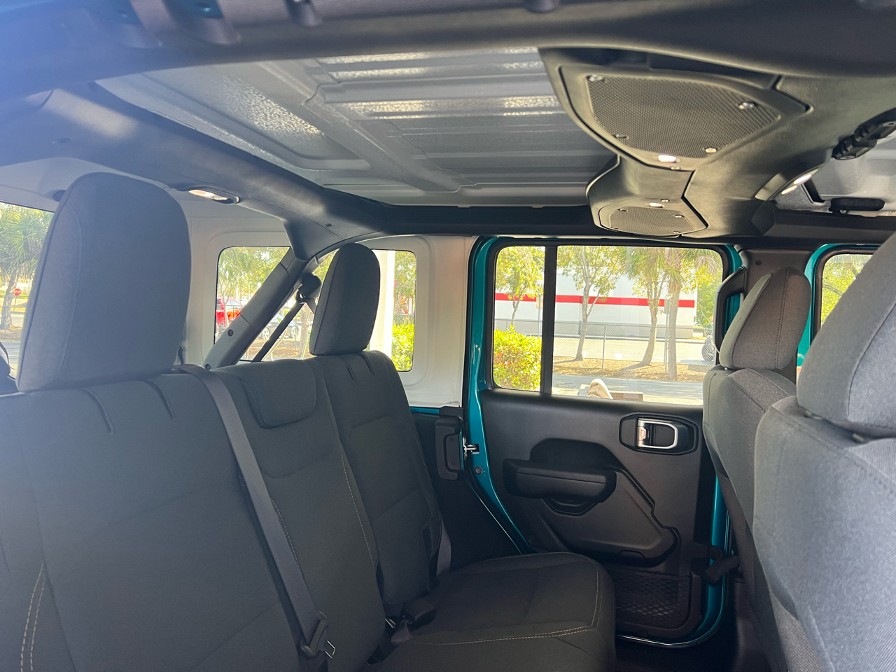 Jeep Wrangler Sport S 4x4 2024