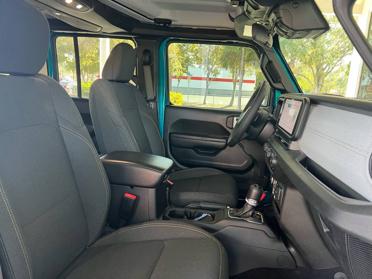 Jeep Wrangler Sport S 4x4 2024