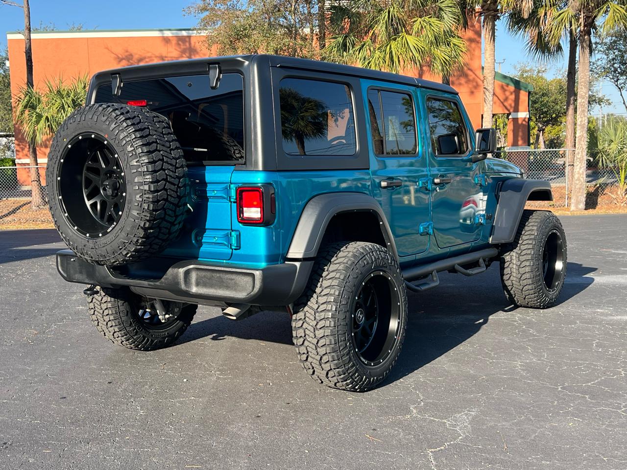 Jeep Wrangler Sport S 4x4 2024