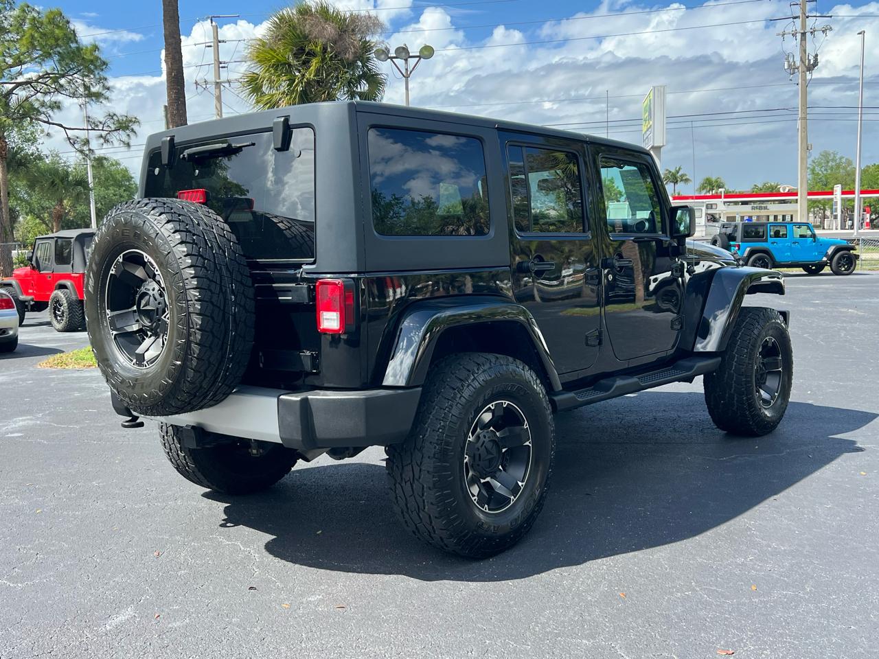 Jeep Wrangler Unlimited Sahara 4x4 2013