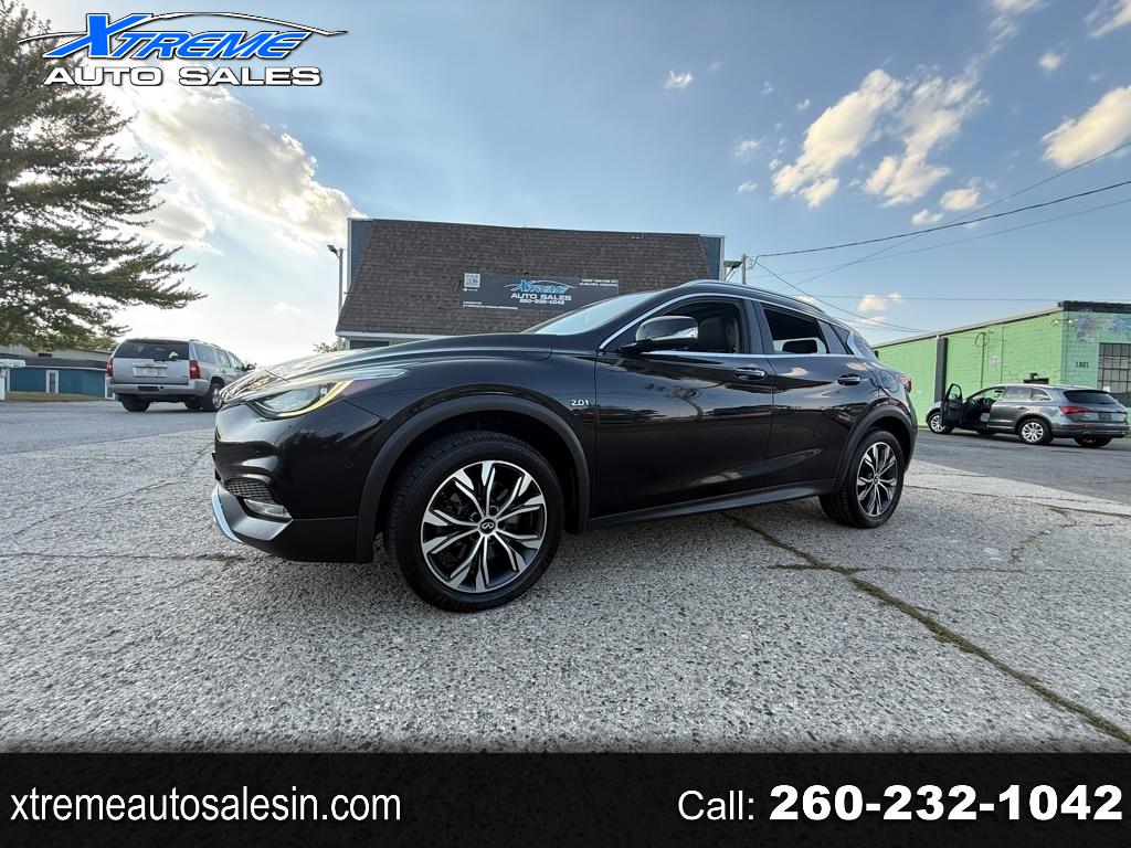 2017 Infiniti QX30 Luxury AWD