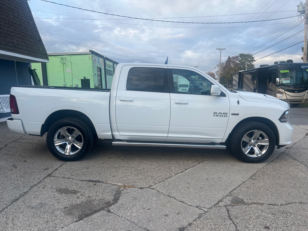 RAM 1500 Sport Crew Cab SWB 4WD 2018