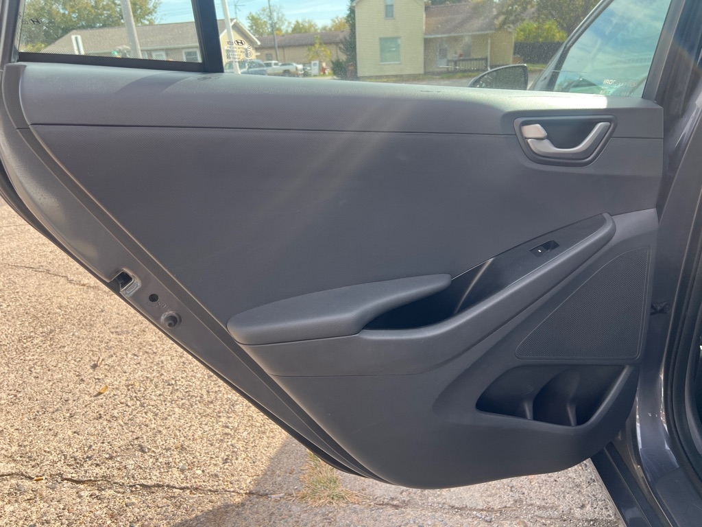 Hyundai Ioniq Hybrid Blue 2019