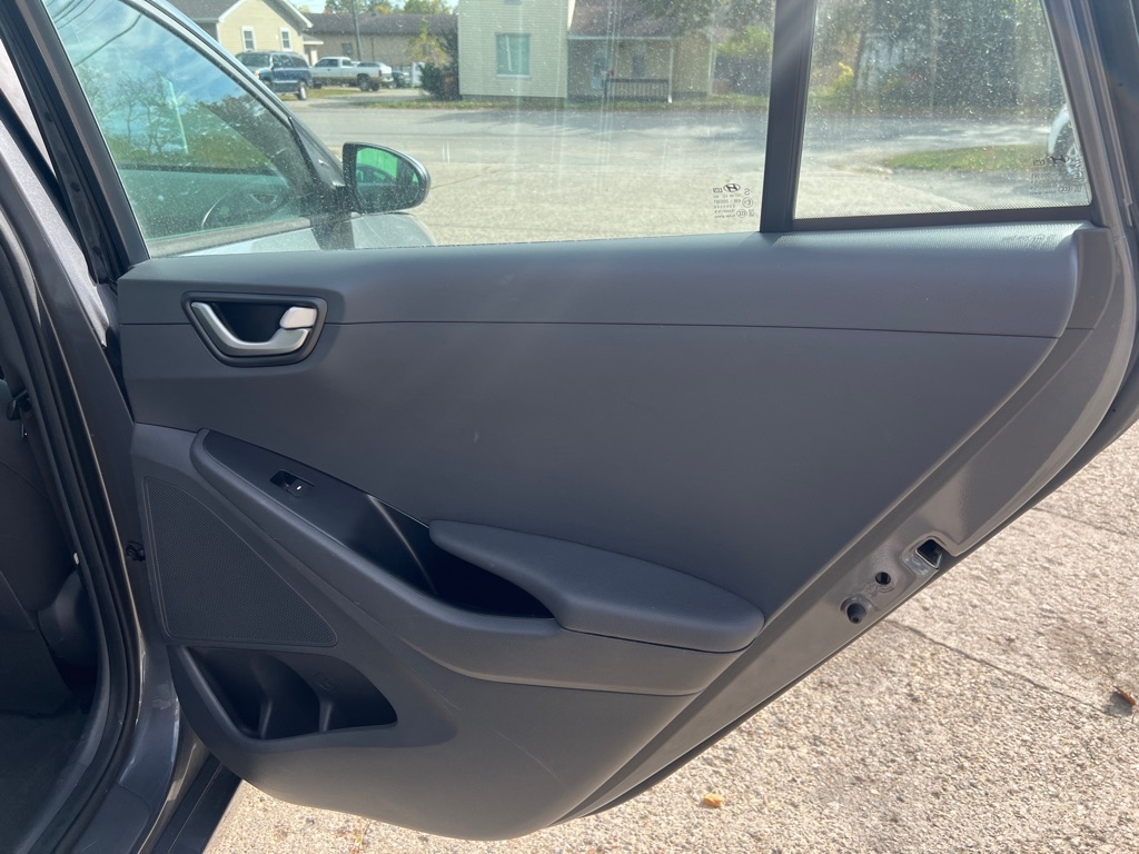 Hyundai Ioniq Hybrid Blue 2019