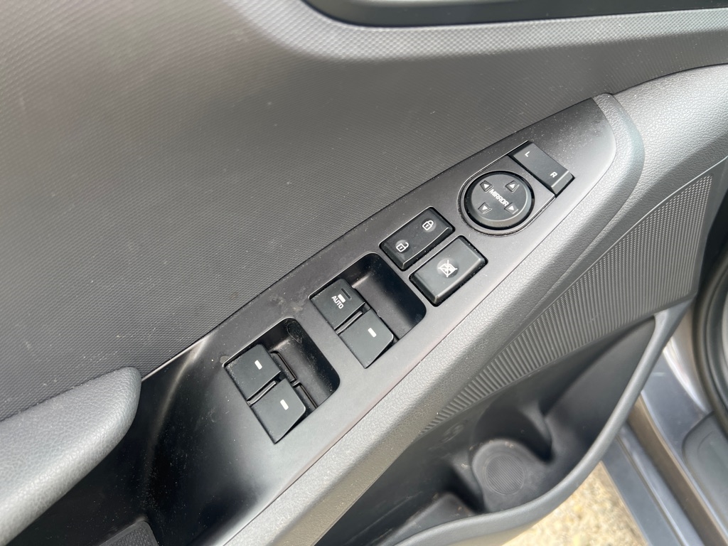 Hyundai Ioniq Hybrid Blue 2019