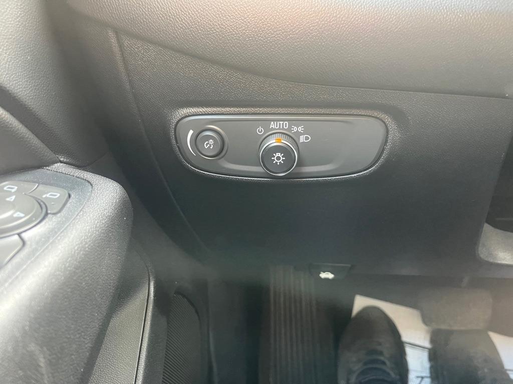 2018 Chevrolet Equinox LT - Photo 35