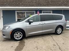 2021 Chrysler Voyager 