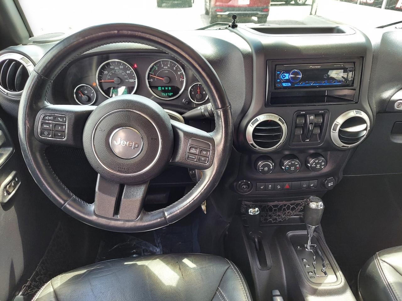 Jeep Wrangler Unlimited Sahara 4WD 2015