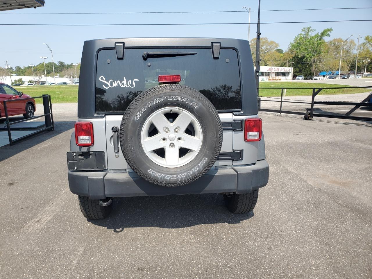 Jeep Wrangler JK Unlimited Sport 4WD 2018
