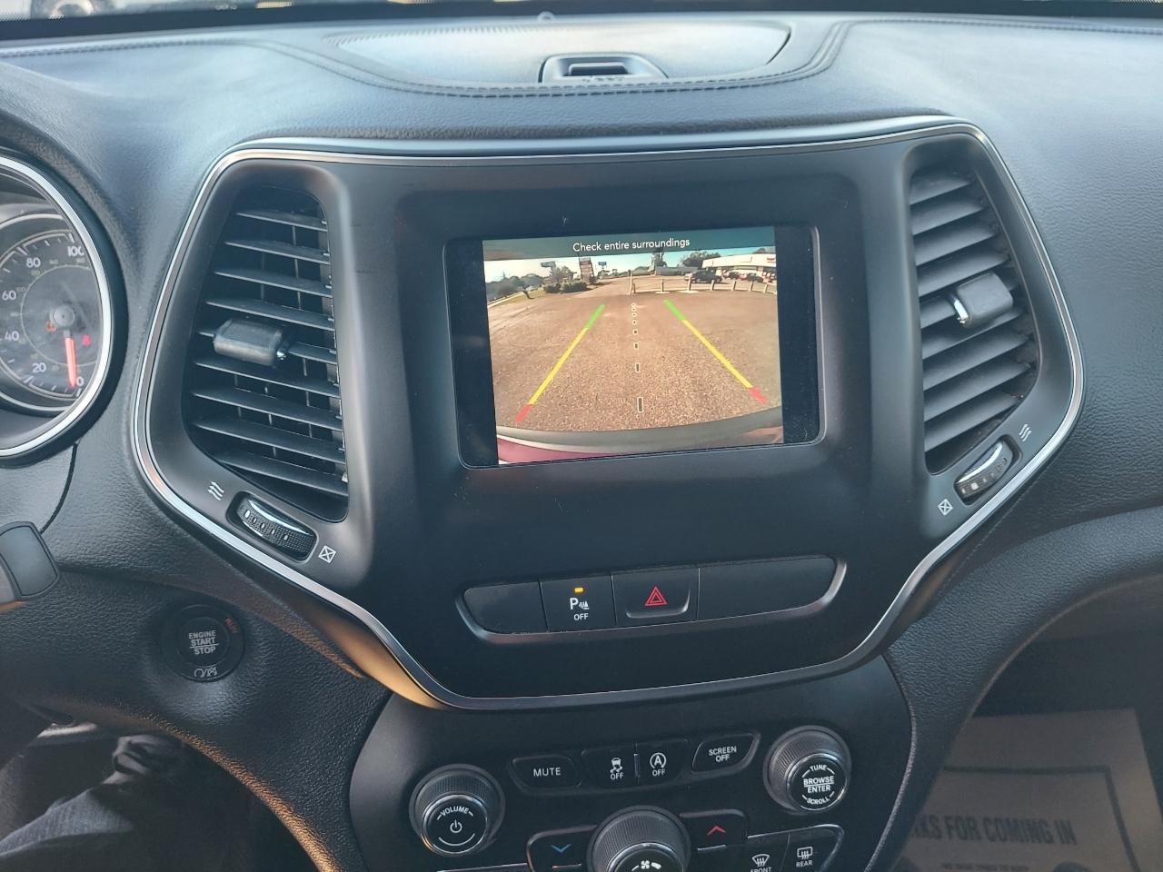 Jeep Cherokee Latitude Plus FWD 2019