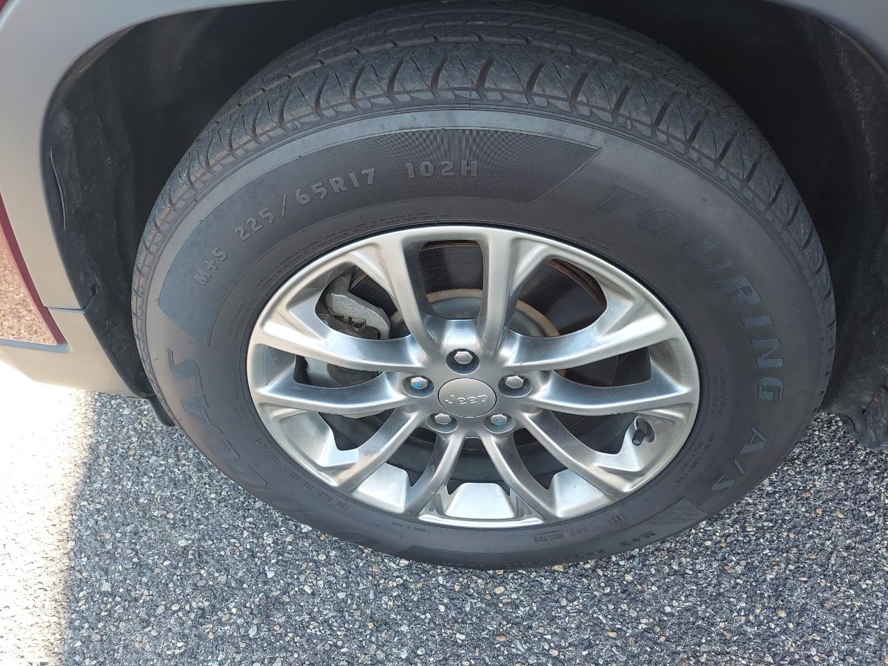 Jeep Cherokee Latitude Plus FWD 2019