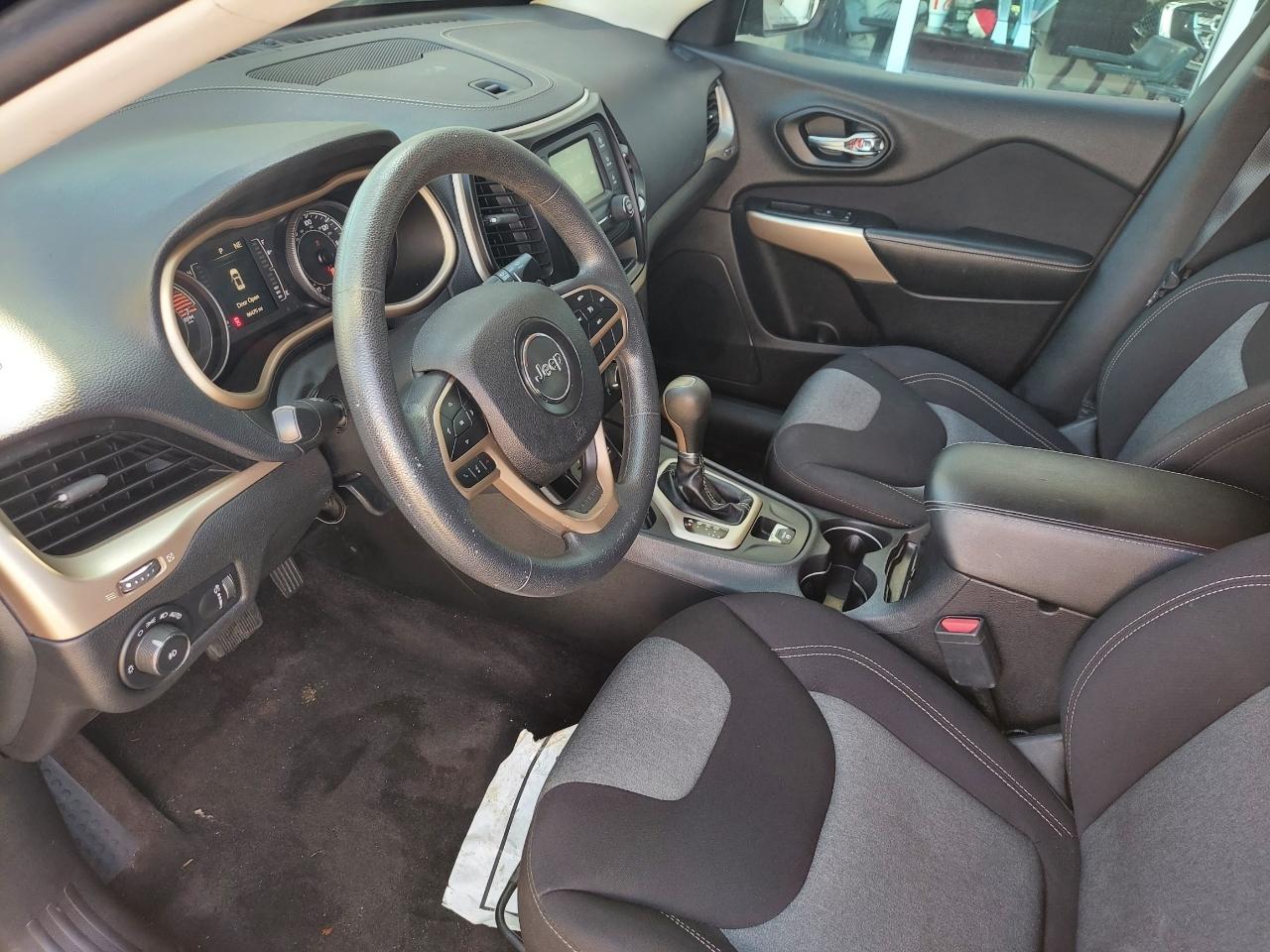 Jeep Cherokee Latitude FWD 2018