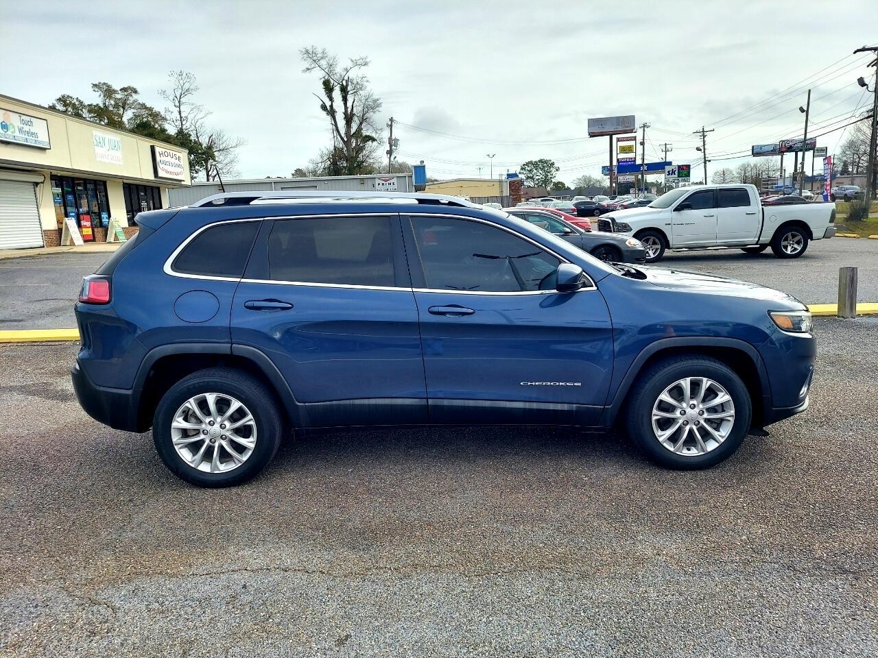 Jeep Cherokee Latitude FWD 2019