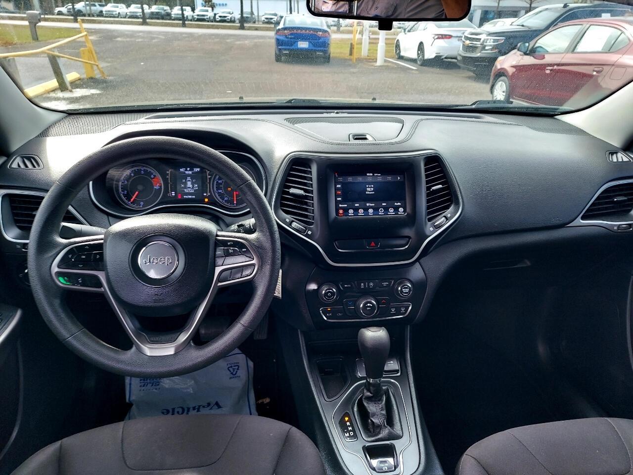 Jeep Cherokee Latitude FWD 2019