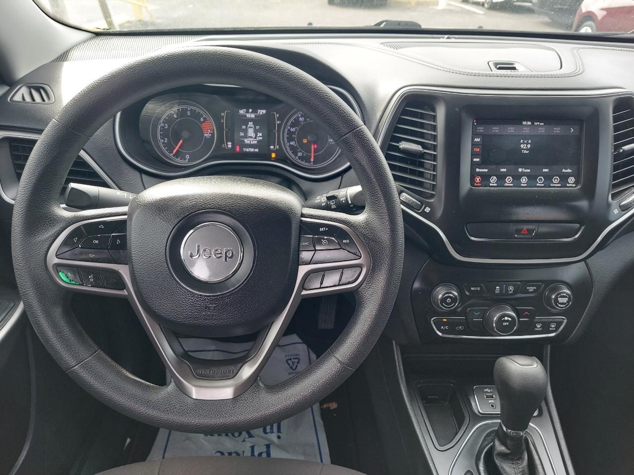 Jeep Cherokee Latitude FWD 2019